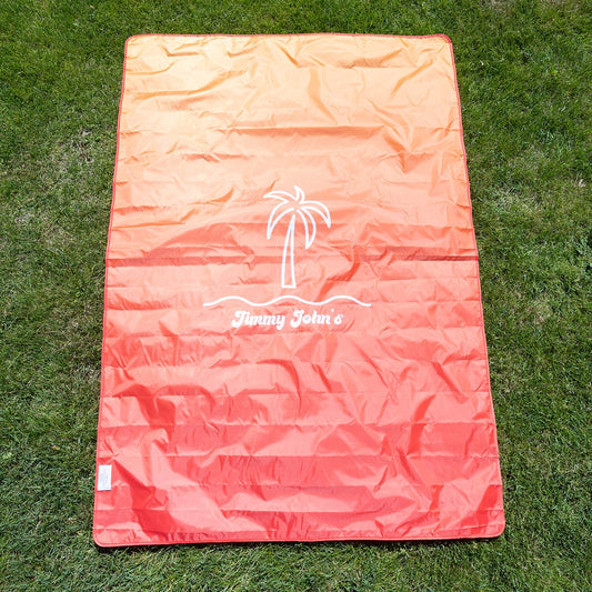 PACKABLE BEACH BLANKET