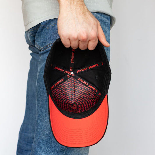 BLACK/RED HAT