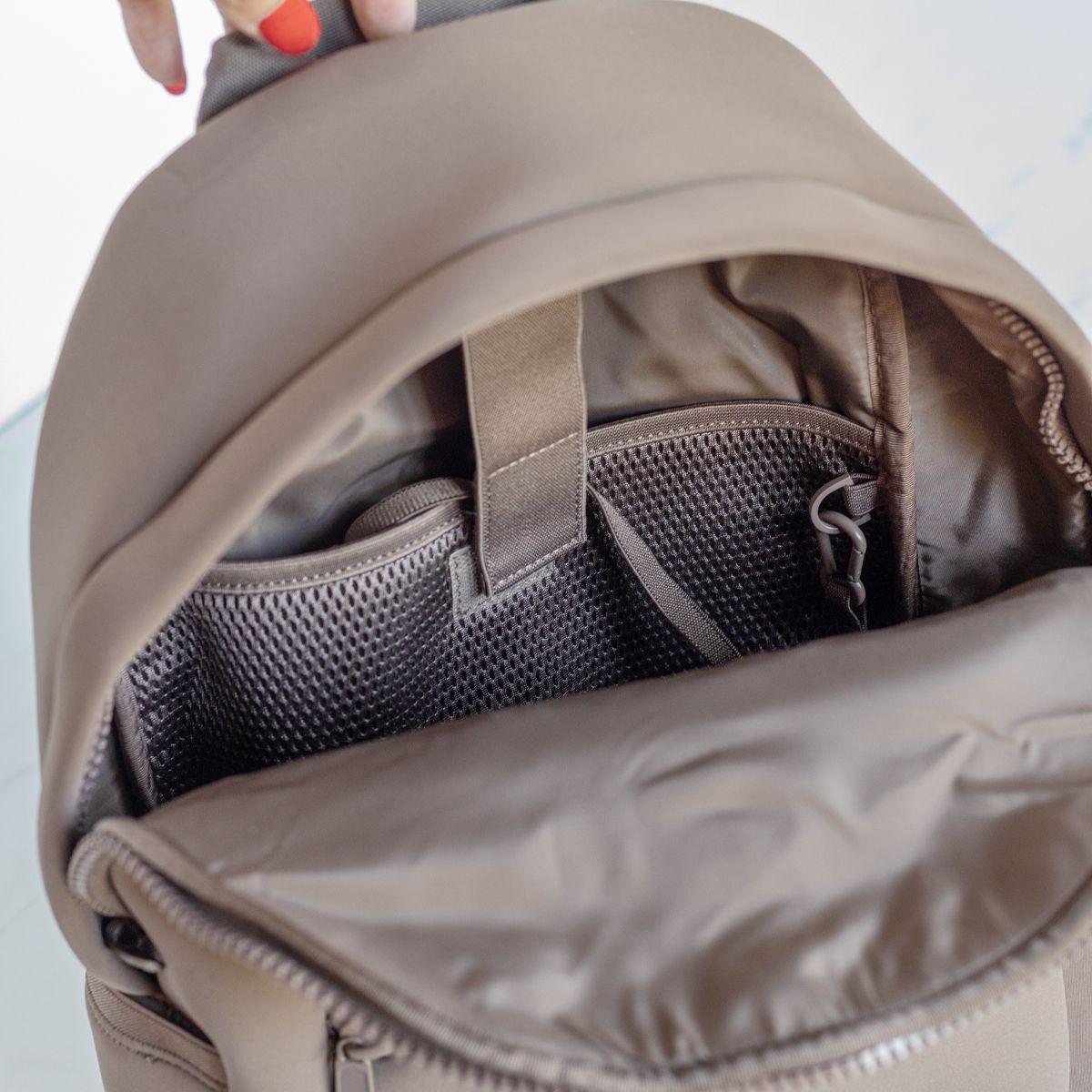 JJ NEOPRENE BACKPACK