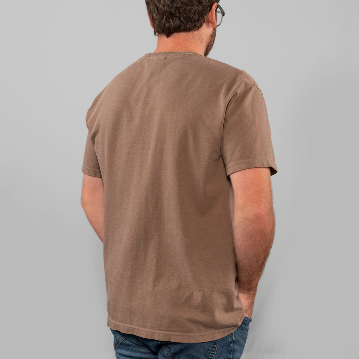 ESPRESSO COMFORT COLORS® JJ LOGO TEE